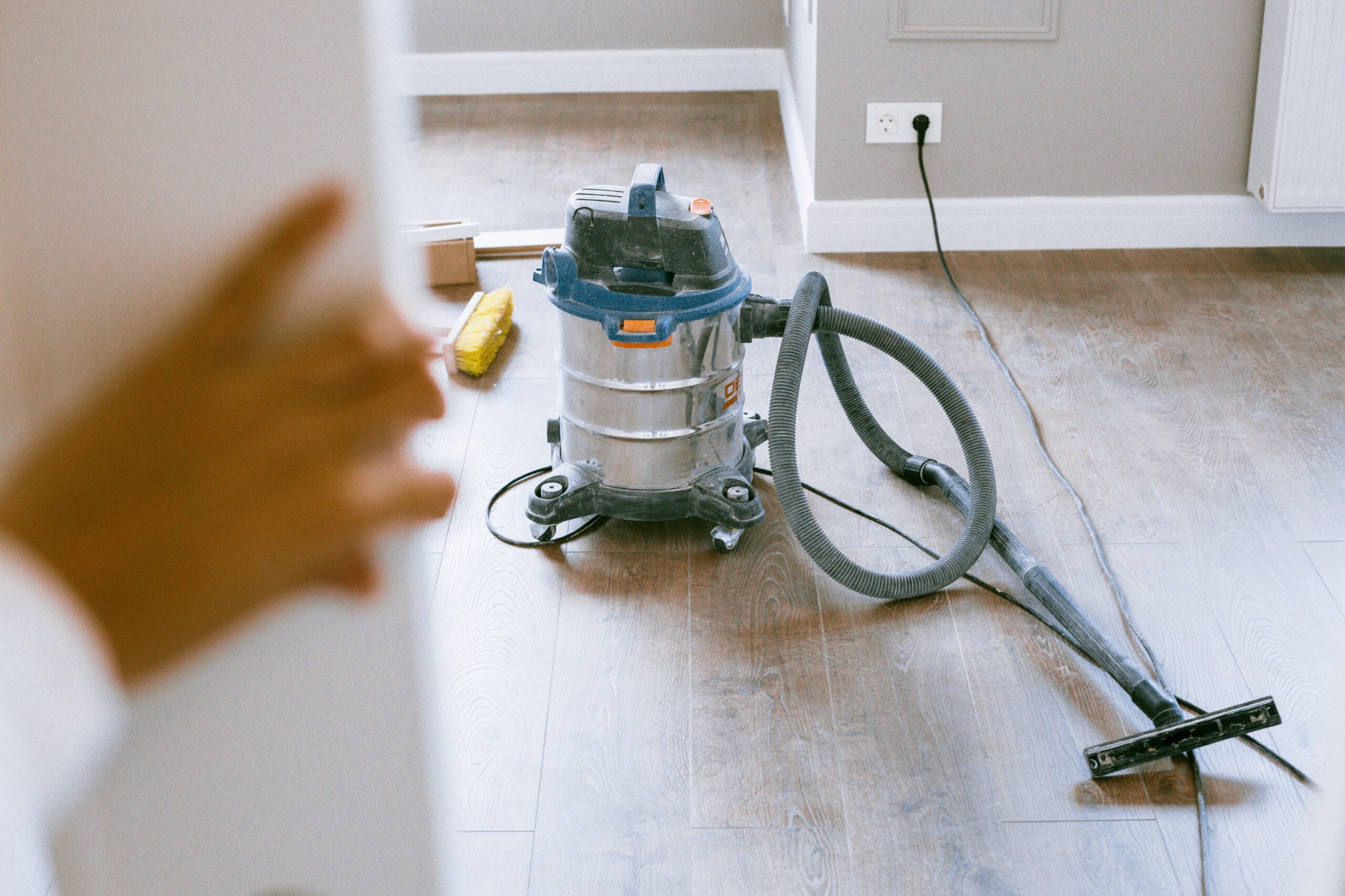 Best Cordless Wet Dry Vacuum
